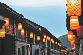 游古街探洞穴，一站式出游，雨季游咸宁，景美味更浓图片
