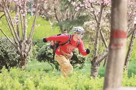 轮滑去旅行 越玩越年轻图片