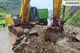 过往车辆注意绕行！安徽强降雨致5条高速路段封闭或管制图片
