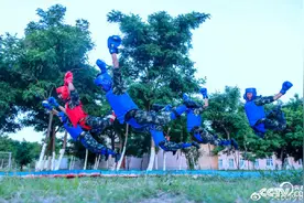 烈日炎炎 一起见证武警官兵的搏击风采图片