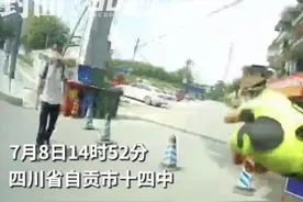 考试还差8分钟？四川自贡沿滩交警1分钟送到考场图片