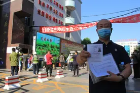 山西一中学校长第10次参加高考，回应质疑：目的是指导教育改革，客观也宣传了学校图片