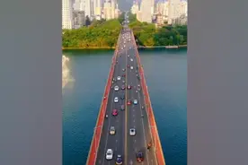 柳州创文方案被指不合理：私家车违章，公职人员和单位扣绩效视频封面