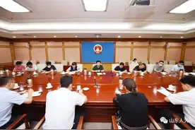 【简讯】省人大机关举办第四期“道德讲堂”暨经典诵读活动图片