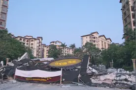 回访｜海南万宁被拆小区业主留守废墟：正寻求项目合法化图片