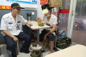 在郑州一直找不到工作，男子钱花光后露宿街头却不愿回家图片