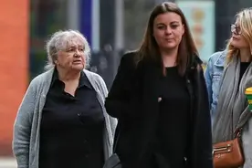 英国老妇装失明骗取近百万英镑救济金 被判入狱3年零8个月图片