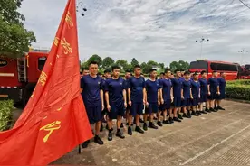 紧急驰援！金华消防51人增援江西抗洪图片