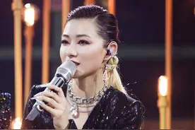 “无大碍，不用担心”网曝万茜粉碎性骨折或无法录制《乘风破浪的姐姐》，本人回应来了图片