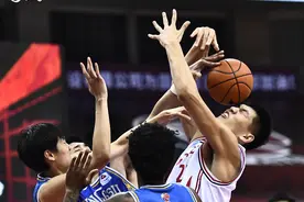 篮球——CBA复赛第二阶段：青岛国信双星迎战苏州肯帝亚图片