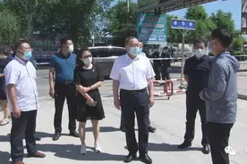 牡丹江市委副书记 市长王文力 深入我市部分考点检查中考疫情防控和考务工作图片