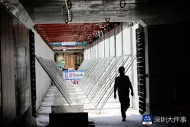 梅观高速将修建深圳南北中轴线首条双侧管廊，还将引入巡检机器人图片