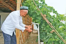 伊米提：喝着跨越千里的甘甜雪水 生活更“甜”了图片