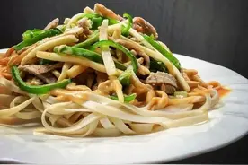 唯有冷面，可以解腻图片