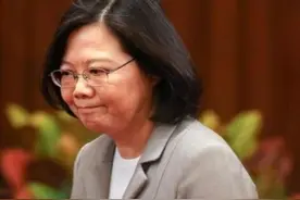 绿媒又在鼓吹大陆“经济崩溃”，原因在这呢图片