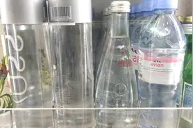 依云矿泉水被检杀菌剂残留 调查：济南销售变化不大 普通矿泉水更受欢迎图片