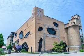 「加油奔小康，奔跑吧康康」藏在山西汾阳的“798”，贾樟柯老家的文艺小康生活图片
