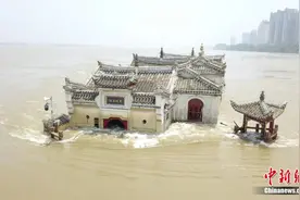 屹立江中700余年！这座“坚强阁”经历过太多大风大浪图片