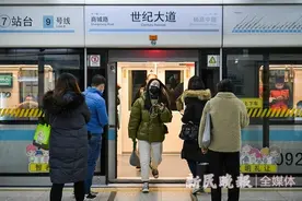 地铁里每节车厢多少乘客，是怎么算出来的？图片