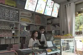 烟台莱州：90后小夫妻和他们的“毛孩子”图片