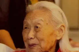 诗人郑敏百岁：“每天都觉得，我还没走完呢！”图片