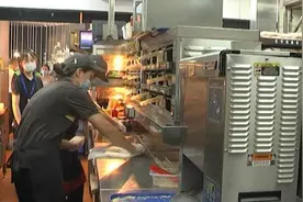 珠海汉堡王某门店解释“亮红灯”：员工培训失误视频封面