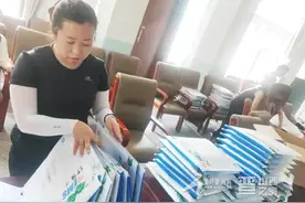 毕业生放心！山西邮政邮航专机将毕业档案直寄到家图片