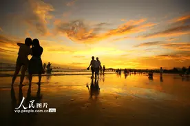 海南三亚：大暑时节夕阳余晖美图片