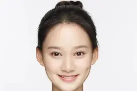 今天杭州这位女生火了：北影第一！中传第一！上戏第一图片