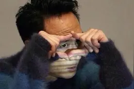 吴镇宇收费直播险被抓？粤语读粉丝祝福太搞笑！费曼砸场反被怼图片