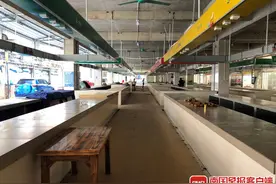 南宁一农贸市场开业没几天被查属违建，租户想要退钱却犯难了图片