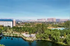 武汉工商学院打造学生就业硬实力，瞄准产业变革人才新需求，开拓校企协同育人新模式图片