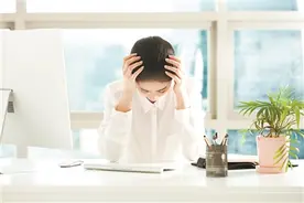 脑瘤作怪 女孩性格突变体重暴增图片