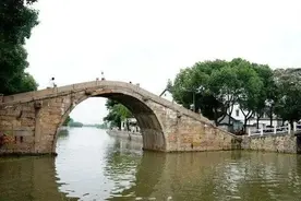 母亲去世十多年后的夜里，归有光大哭：我是没有妈妈的孩子图片