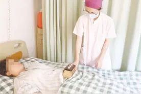 5公斤肿瘤竟比篮球大 女子患子宫肌瘤肚子像妊娠9个月，医生妙手切除图片