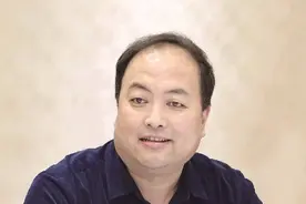 文化名人访谈丨以书法追求梦想——访书法家李维君图片