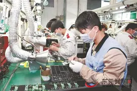 东莞多镇召开上半年工作总结大会：总结谋划经济发展，奋力完成全年目标图片