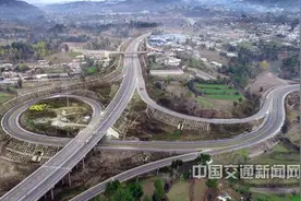 中巴经济走廊KKH二期项目赫韦利扬至塔科特段全线竣工通车图片