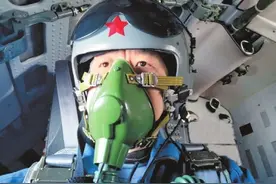 强军精武河南兵丨李芝伟：挽弓千里射天狼图片