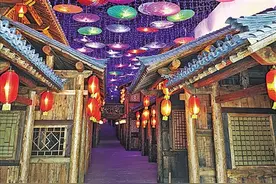 辽宁本溪县：小小村庄招牌“亮”图片
