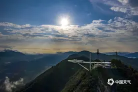 超美！湖北黄石仙岛湖雨后现双彩虹图片