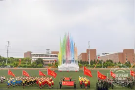 赛场上的胜利突击 武警吉林省总队机动支队举行第三届军体运动会图片