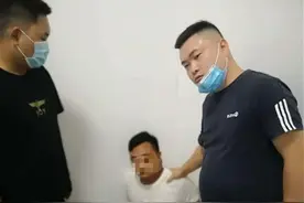 男子乘人不备多次顺走手机，还巧言骗走健身教练电动车图片
