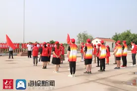 博兴县引黄济青工作服务中心开展城乡牵手文明共建 庆“八一”系列活动图片