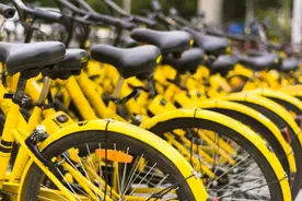 ofo“人间蒸发”了！有人说：“退押金要等500年！”20亿欠款追债无门，你的押金退了吗？图片