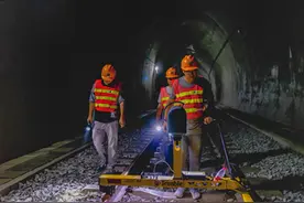 6个通宵，20座隧道，42公里，每晚20000步……一场三伏天里的勘测突击战图片