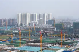 唐山市火车站西片区建设热火朝天图片