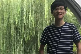 六安小伙乘高铁返家途中下车失联44天，包和手机在水塘边被人发现图片