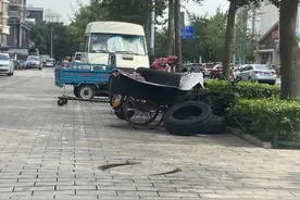 潍坊公共停车位调查：公共空间变“自留地”“花式”奇招挤占车位图片