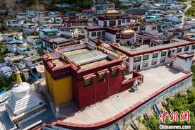 寺庙和谐、佛事和顺 探访西藏佛教宁玛派尼姑道场雄色寺图片